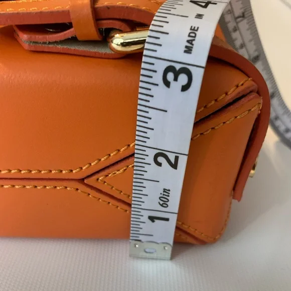 🔥HP🔥Bevini Modena genuine Italian leather orange purse - Picture 5 of 10